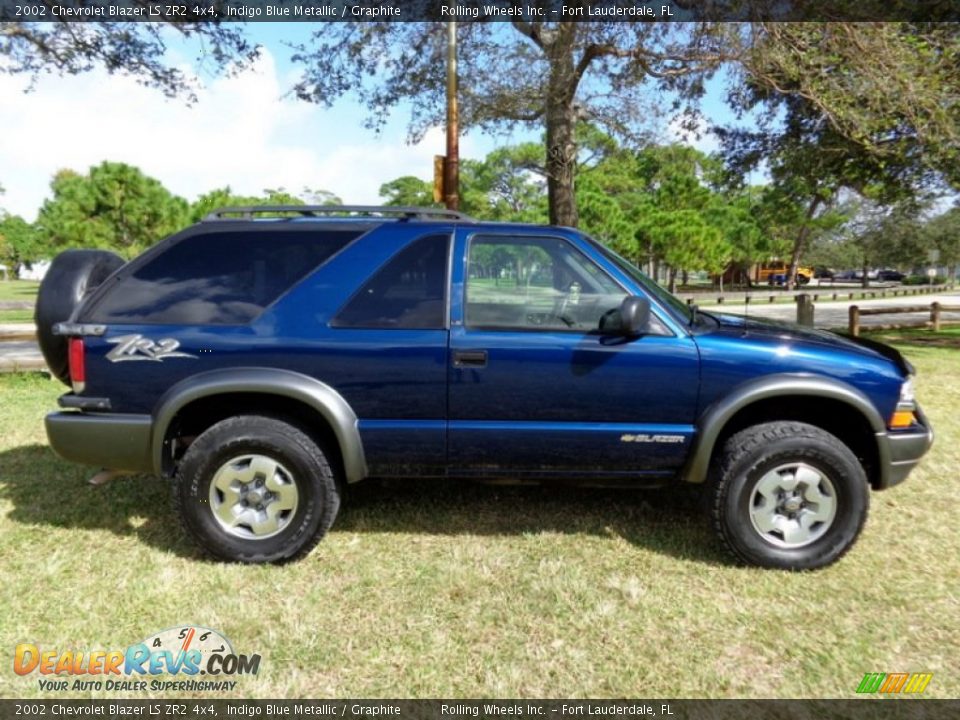 Indigo Blue Metallic 2002 Chevrolet Blazer LS ZR2 4x4 Photo #11