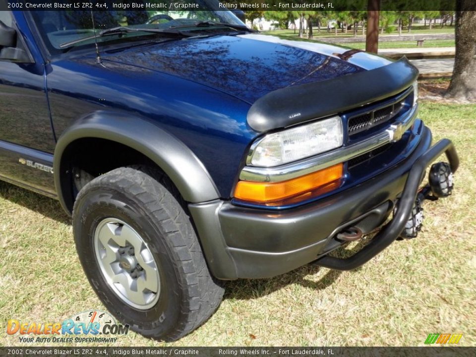 2002 Chevrolet Blazer LS ZR2 4x4 Indigo Blue Metallic / Graphite Photo #29