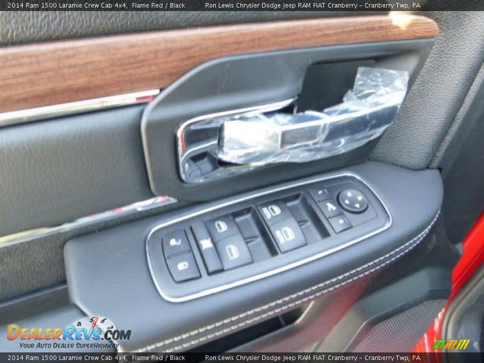 2014 Ram 1500 Laramie Crew Cab 4x4 Flame Red / Black Photo #13