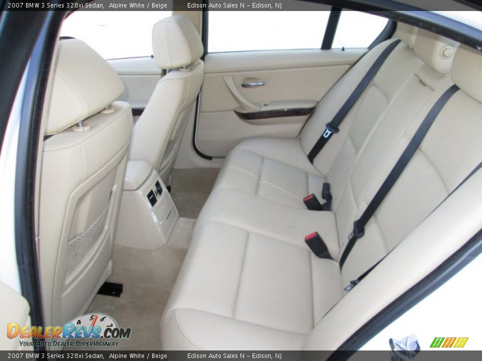 2007 BMW 3 Series 328xi Sedan Alpine White / Beige Photo #17