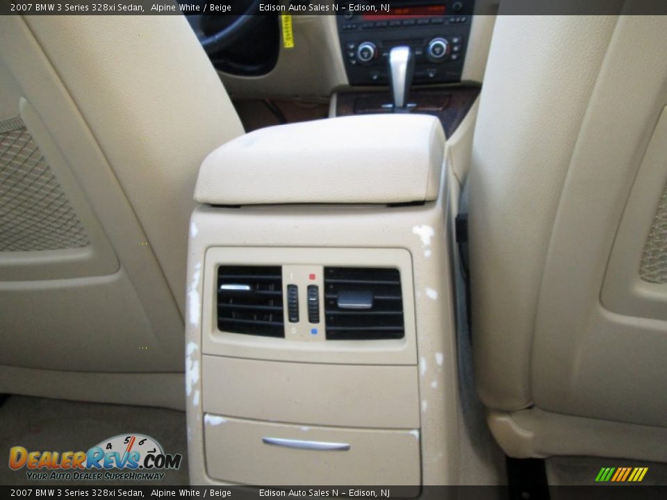 2007 BMW 3 Series 328xi Sedan Alpine White / Beige Photo #25