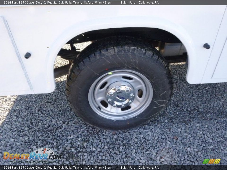 2014 Ford F250 Super Duty XL Regular Cab Utility Truck Oxford White / Steel Photo #9