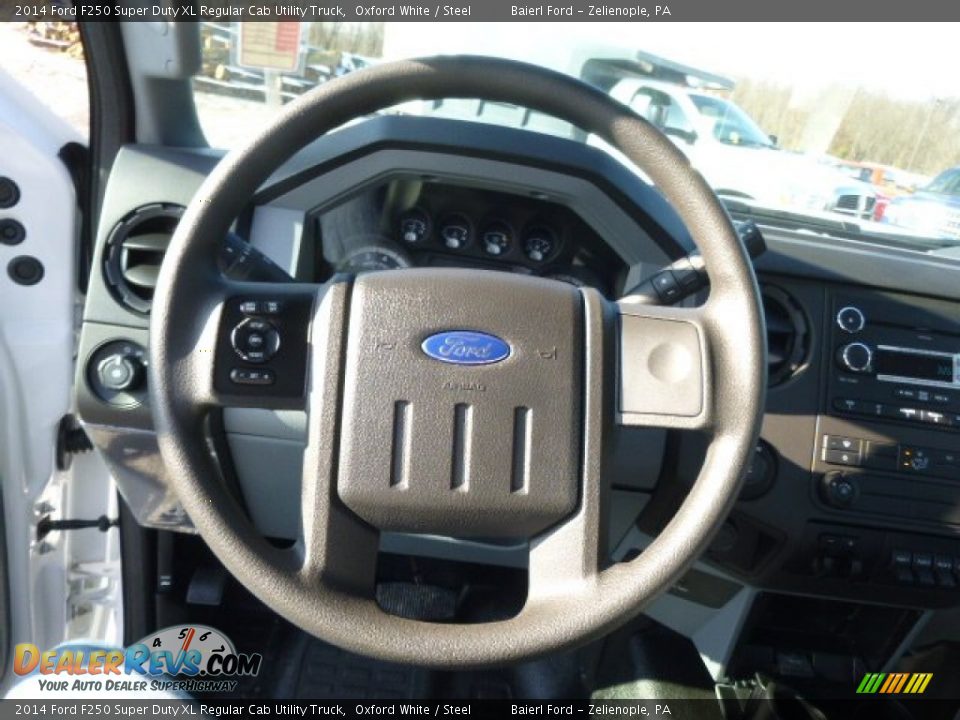 2014 Ford F250 Super Duty XL Regular Cab Utility Truck Oxford White / Steel Photo #18