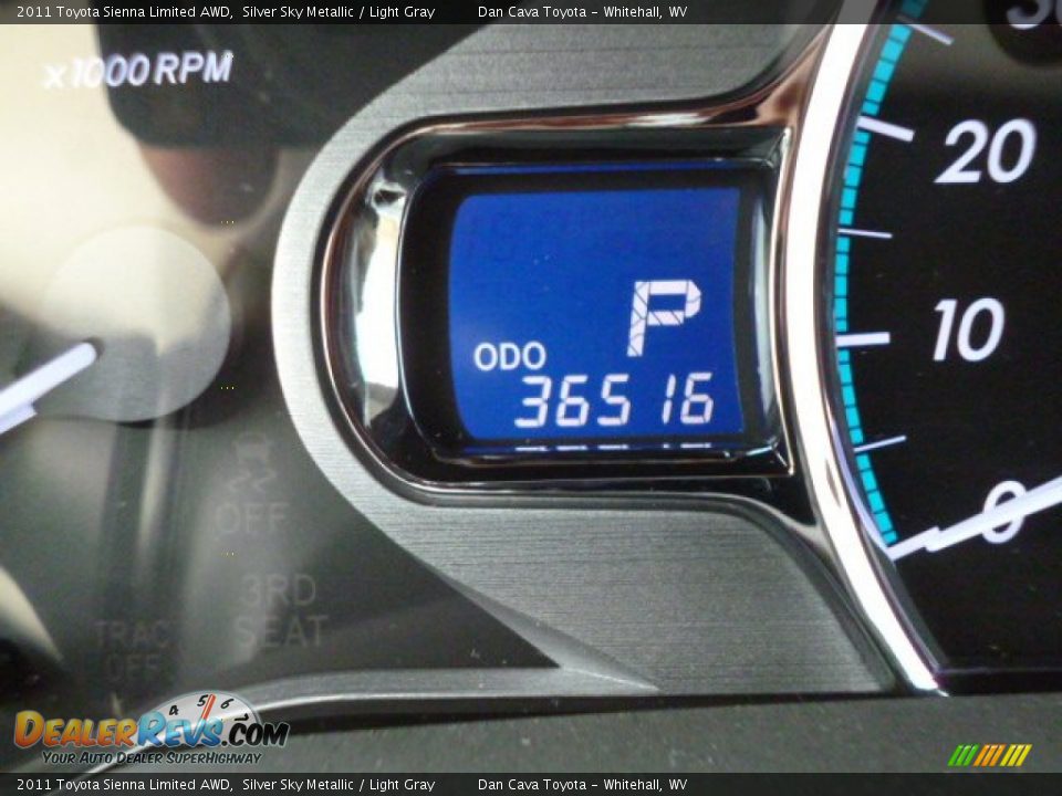 2011 Toyota Sienna Limited AWD Silver Sky Metallic / Light Gray Photo #15