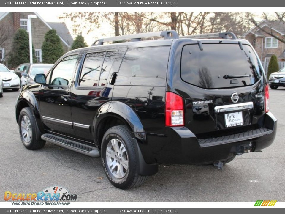 2011 Nissan Pathfinder Silver 4x4 Super Black / Graphite Photo #5