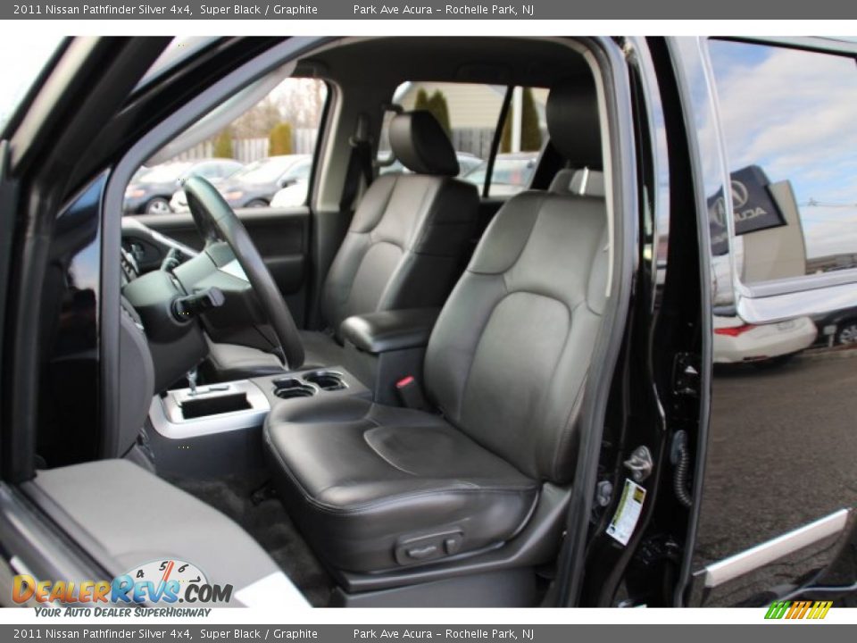2011 Nissan Pathfinder Silver 4x4 Super Black / Graphite Photo #12
