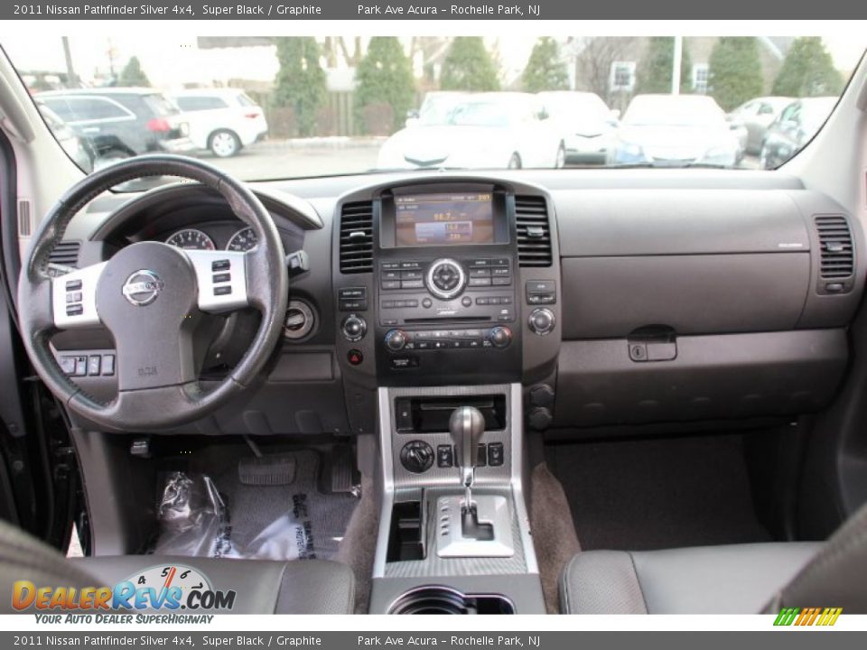 2011 Nissan Pathfinder Silver 4x4 Super Black / Graphite Photo #13