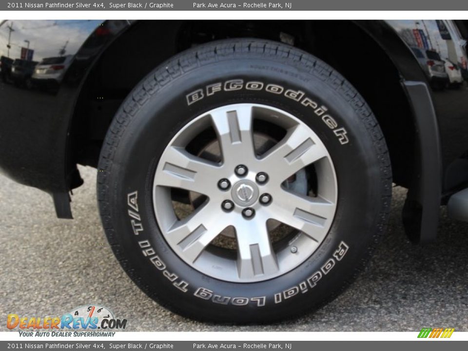 2011 Nissan Pathfinder Silver 4x4 Super Black / Graphite Photo #31