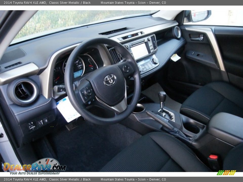 2014 Toyota RAV4 XLE AWD Classic Silver Metallic / Black Photo #5