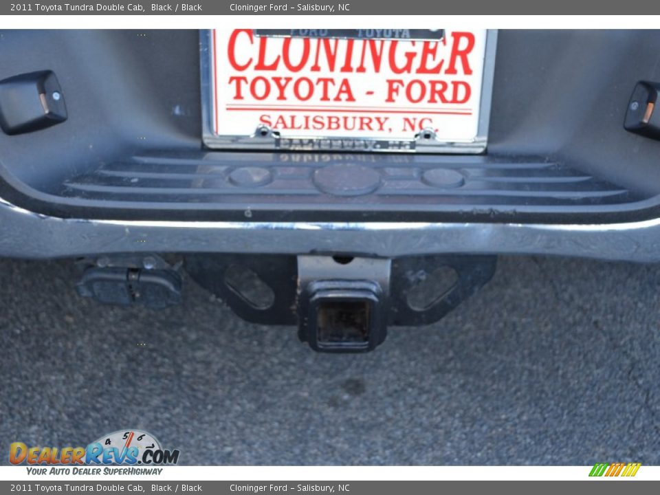 2011 Toyota Tundra Double Cab Black / Black Photo #17