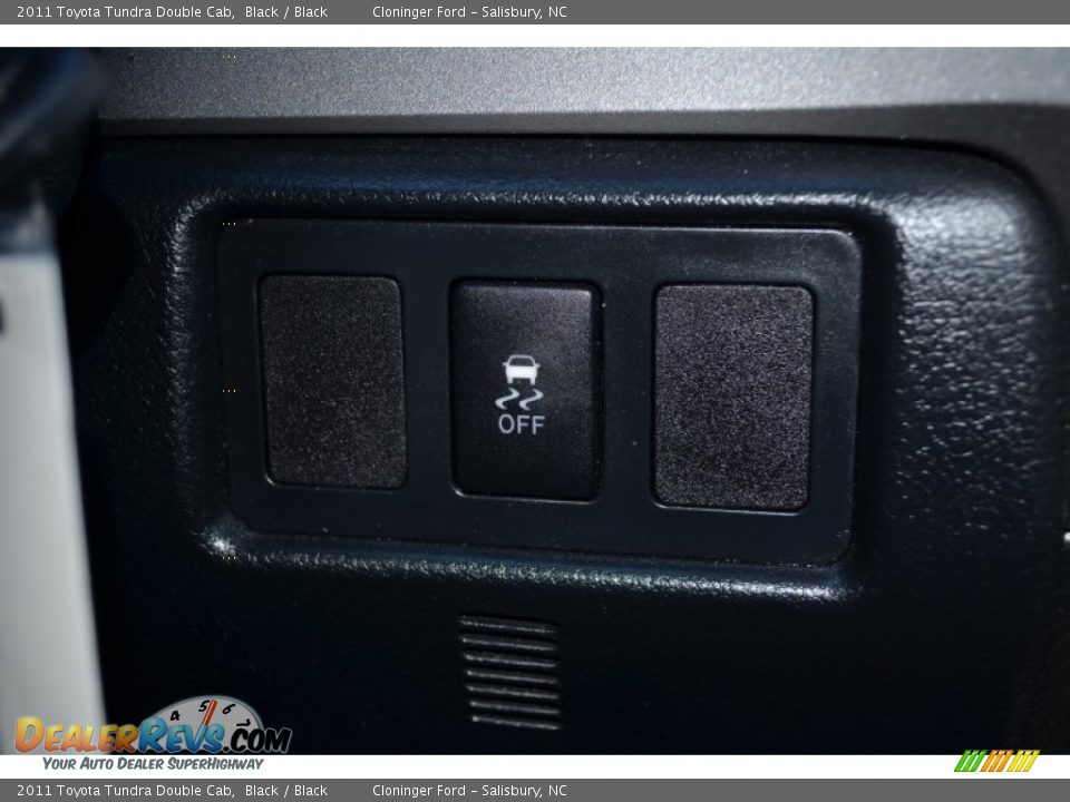 2011 Toyota Tundra Double Cab Black / Black Photo #30