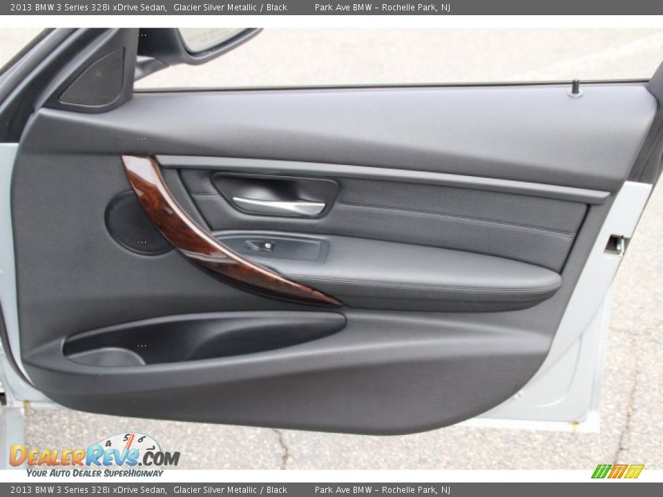 2013 BMW 3 Series 328i xDrive Sedan Glacier Silver Metallic / Black Photo #24