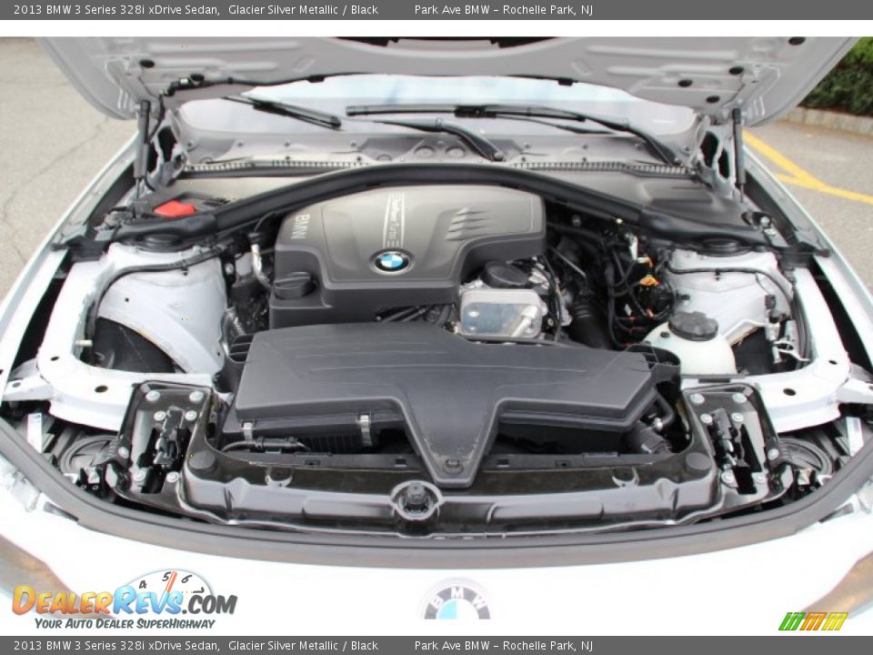 2013 BMW 3 Series 328i xDrive Sedan Glacier Silver Metallic / Black Photo #28