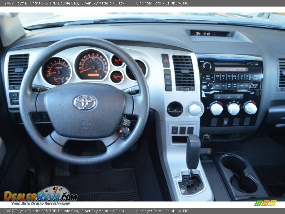 Dashboard of 2007 Toyota Tundra SR5 TRD Double Cab Photo #19