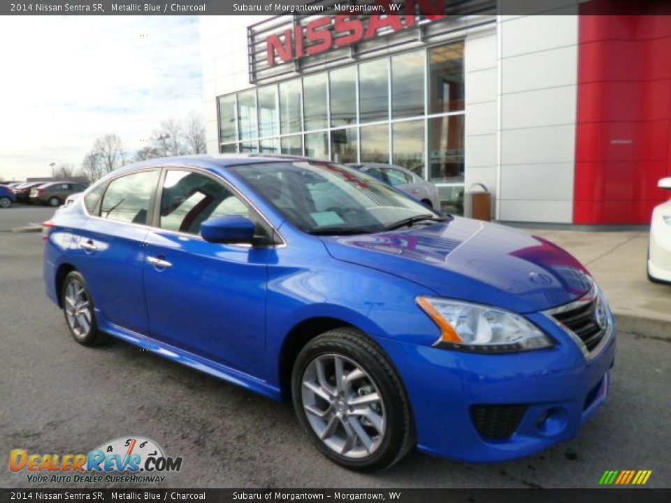 Front 3/4 View of 2014 Nissan Sentra SR Photo #1