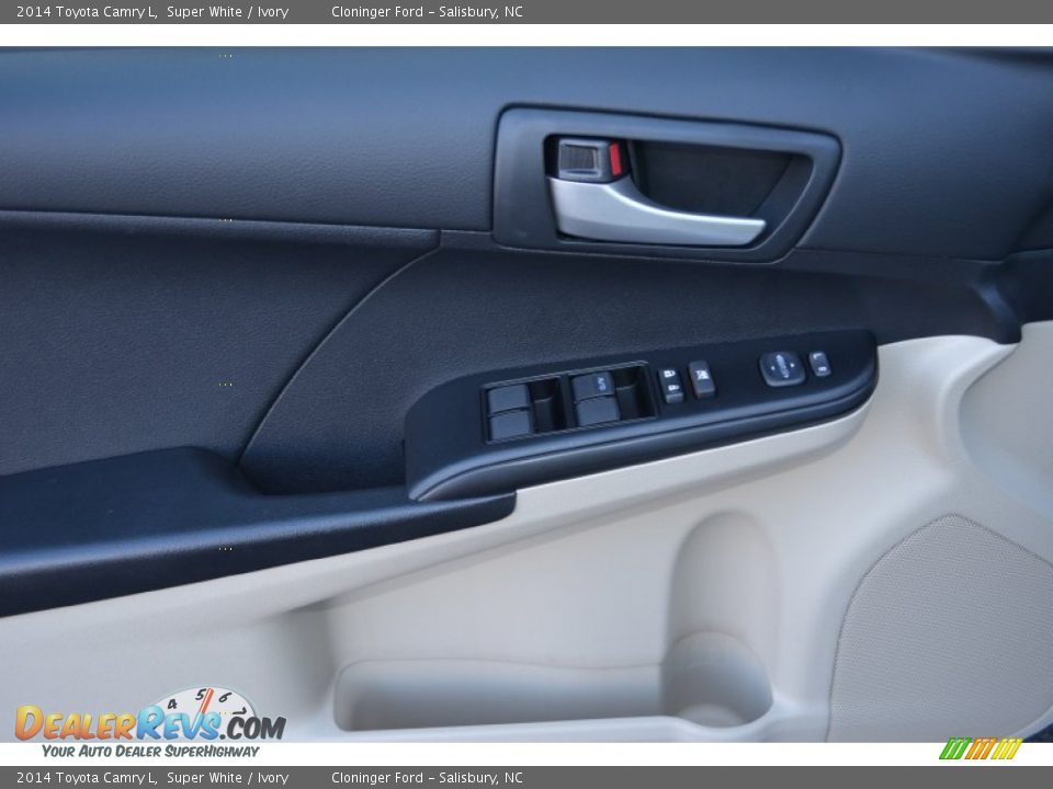 2014 Toyota Camry L Super White / Ivory Photo #4