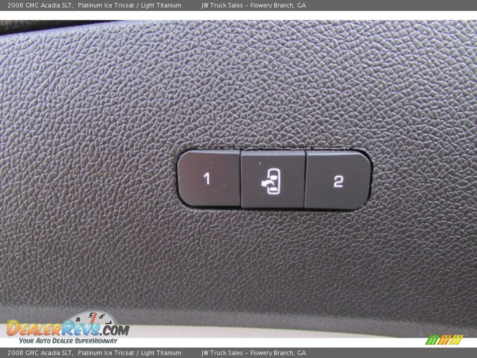 2008 GMC Acadia SLT Platinum Ice Tricoat / Light Titanium Photo #15