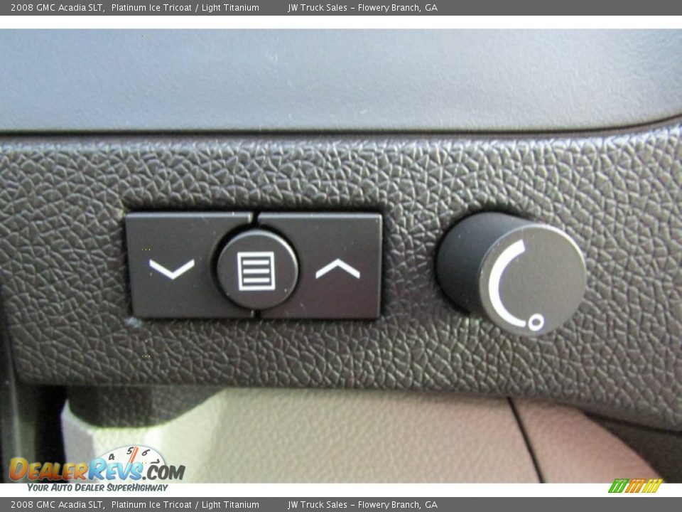 2008 GMC Acadia SLT Platinum Ice Tricoat / Light Titanium Photo #28