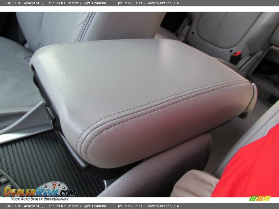 2008 GMC Acadia SLT Platinum Ice Tricoat / Light Titanium Photo #34