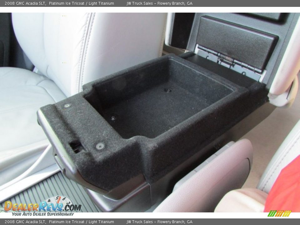 2008 GMC Acadia SLT Platinum Ice Tricoat / Light Titanium Photo #35