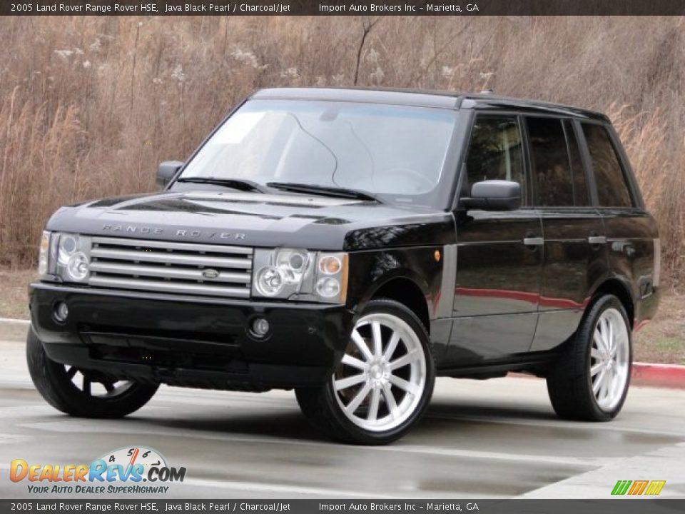 Front 3/4 View of 2005 Land Rover Range Rover HSE Photo #2