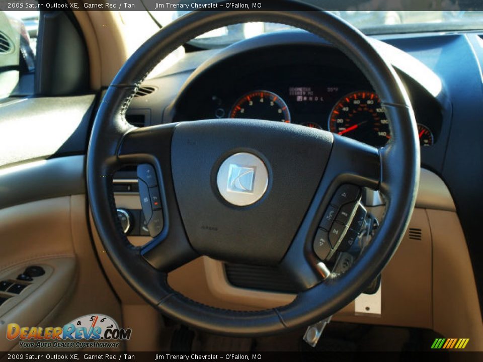 2009 Saturn Outlook XE Garnet Red / Tan Photo #10