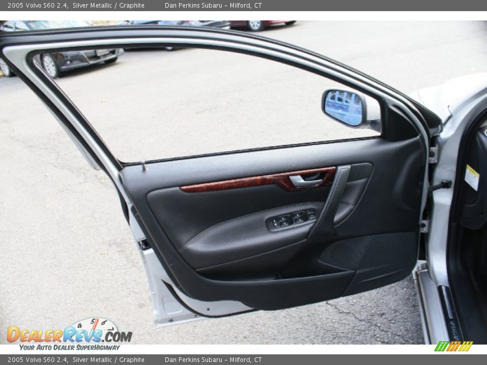 2005 Volvo S60 2.4 Silver Metallic / Graphite Photo #19