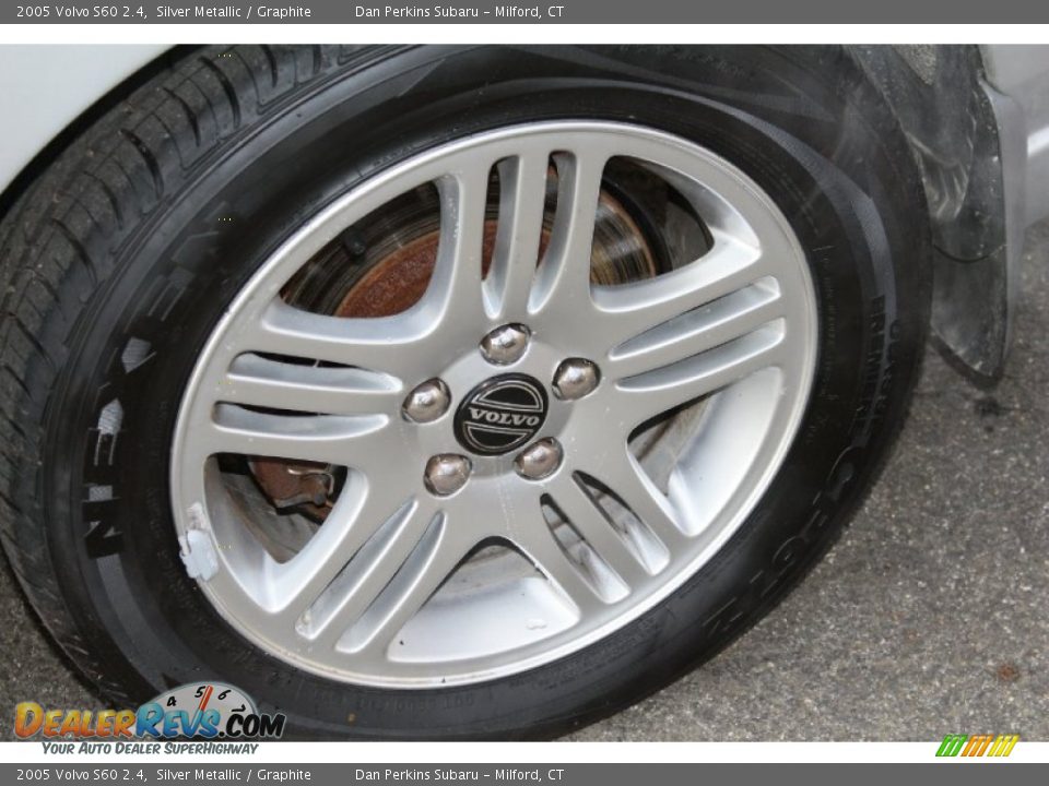 2005 Volvo S60 2.4 Silver Metallic / Graphite Photo #22