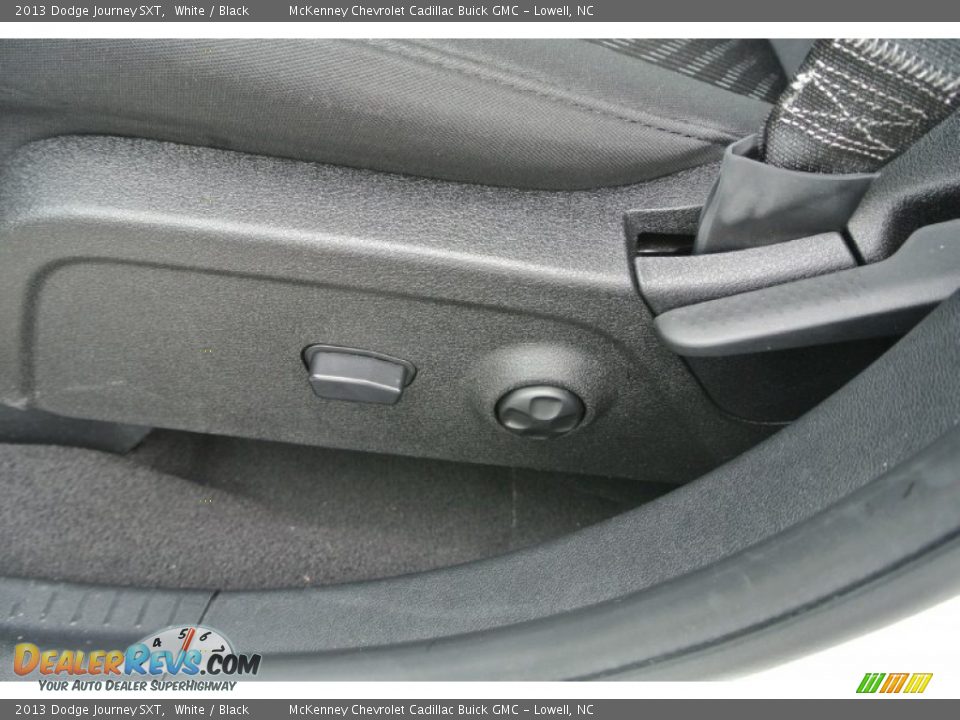 2013 Dodge Journey SXT White / Black Photo #9