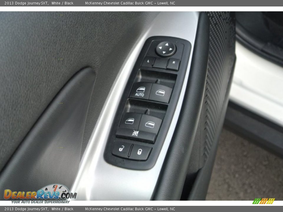 2013 Dodge Journey SXT White / Black Photo #11