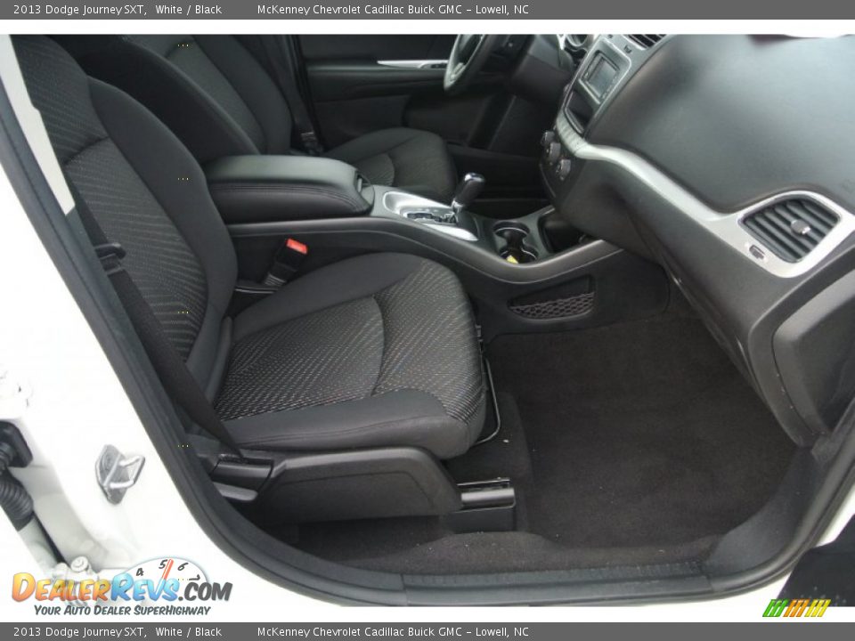2013 Dodge Journey SXT White / Black Photo #20