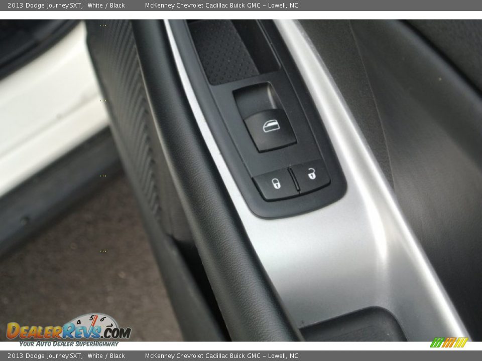 2013 Dodge Journey SXT White / Black Photo #22