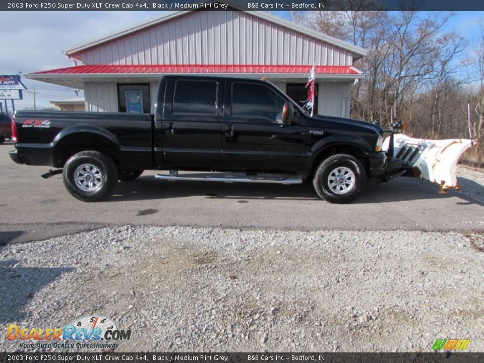 2003 Ford F250 Super Duty XLT Crew Cab 4x4 Black / Medium Flint Grey Photo #1