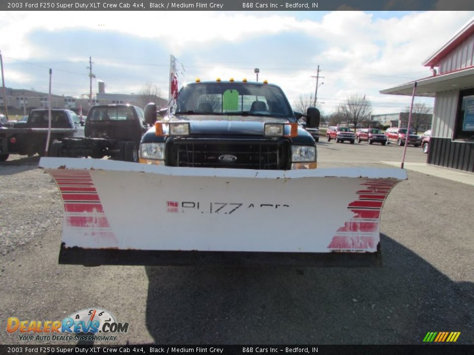 2003 Ford F250 Super Duty XLT Crew Cab 4x4 Black / Medium Flint Grey Photo #3