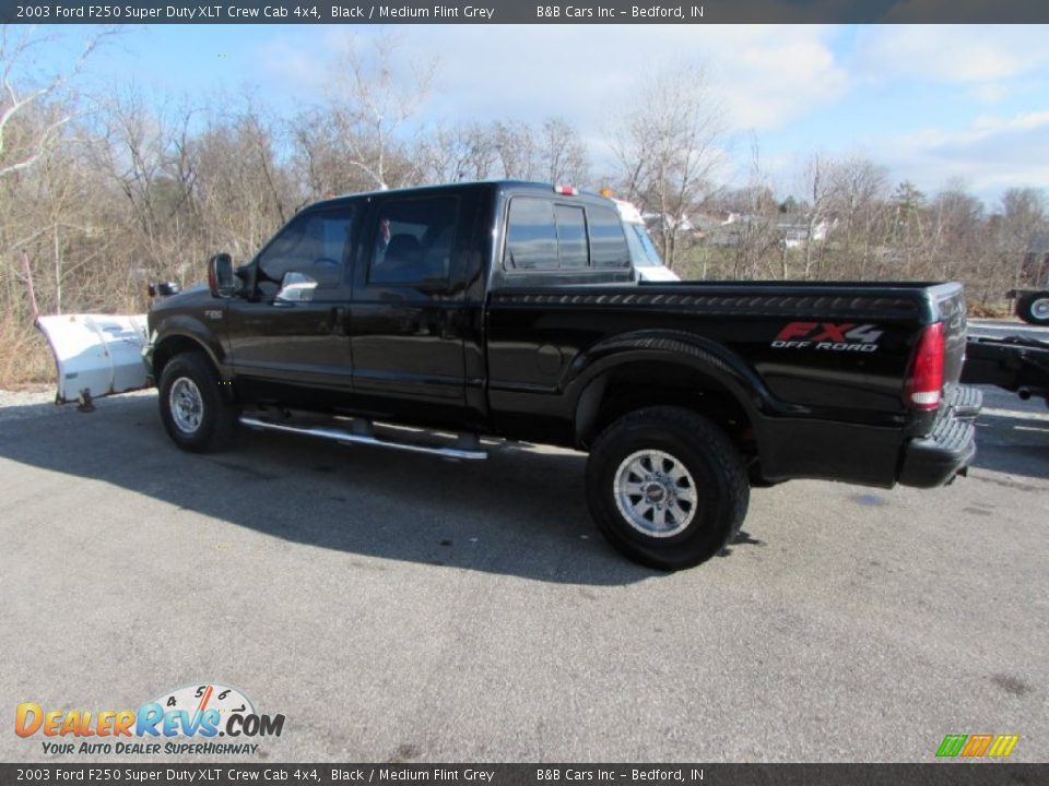 2003 Ford F250 Super Duty XLT Crew Cab 4x4 Black / Medium Flint Grey Photo #5