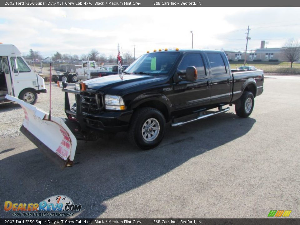 2003 Ford F250 Super Duty XLT Crew Cab 4x4 Black / Medium Flint Grey Photo #8
