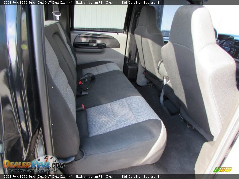 2003 Ford F250 Super Duty XLT Crew Cab 4x4 Black / Medium Flint Grey Photo #19