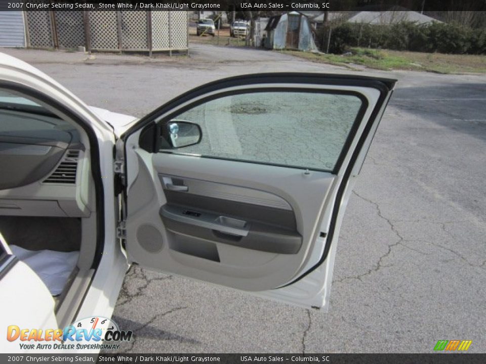 2007 Chrysler Sebring Sedan Stone White / Dark Khaki/Light Graystone Photo #17