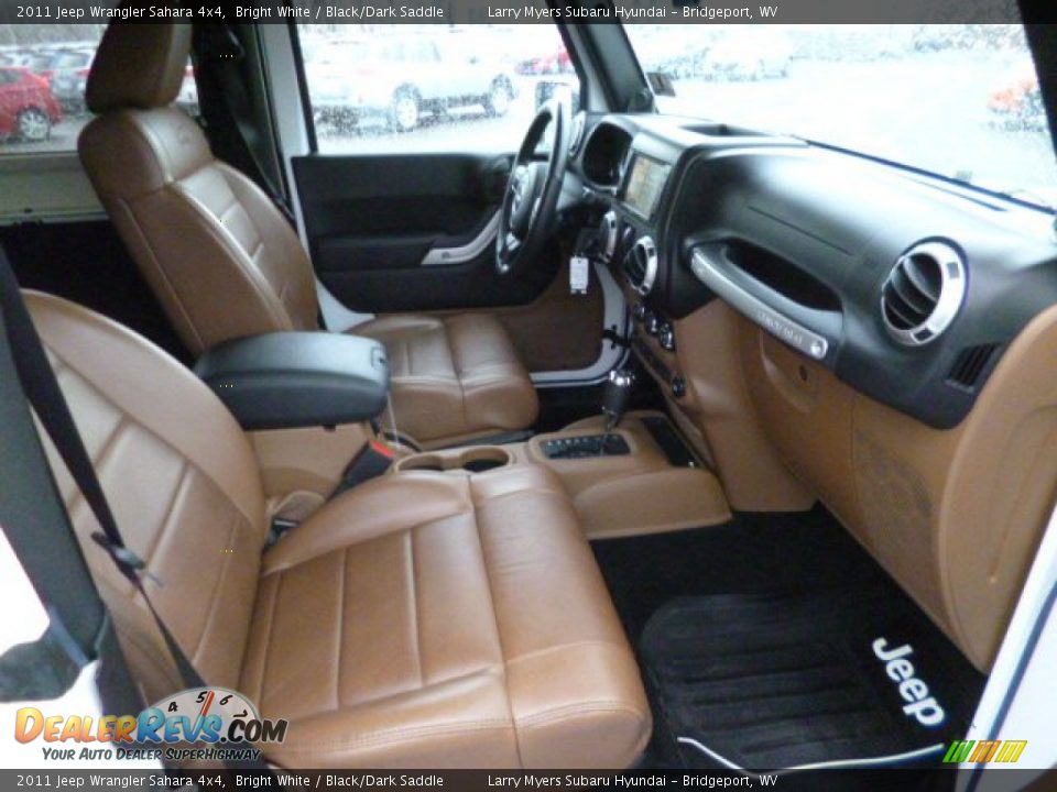 2011 Jeep Wrangler Sahara 4x4 Bright White / Black/Dark Saddle Photo #10