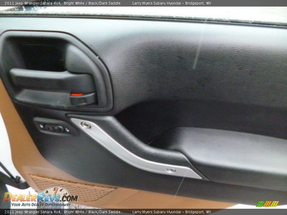 2011 Jeep Wrangler Sahara 4x4 Bright White / Black/Dark Saddle Photo #11