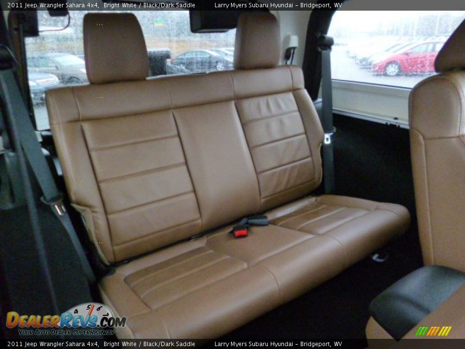 2011 Jeep Wrangler Sahara 4x4 Bright White / Black/Dark Saddle Photo #12