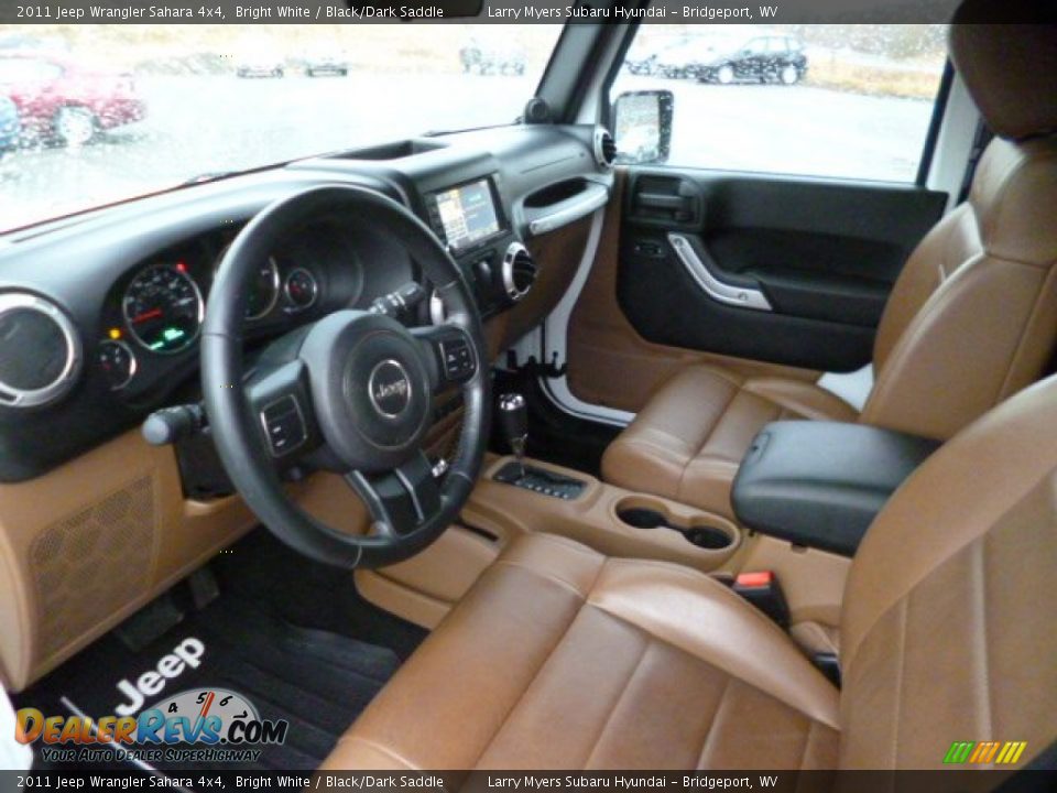 2011 Jeep Wrangler Sahara 4x4 Bright White / Black/Dark Saddle Photo #15