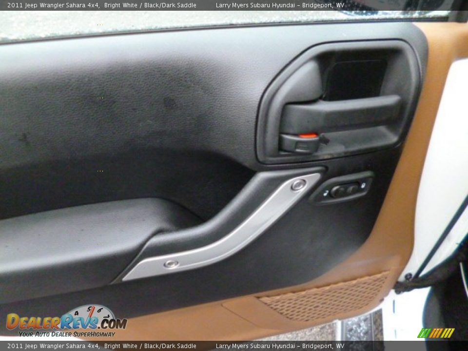 2011 Jeep Wrangler Sahara 4x4 Bright White / Black/Dark Saddle Photo #16