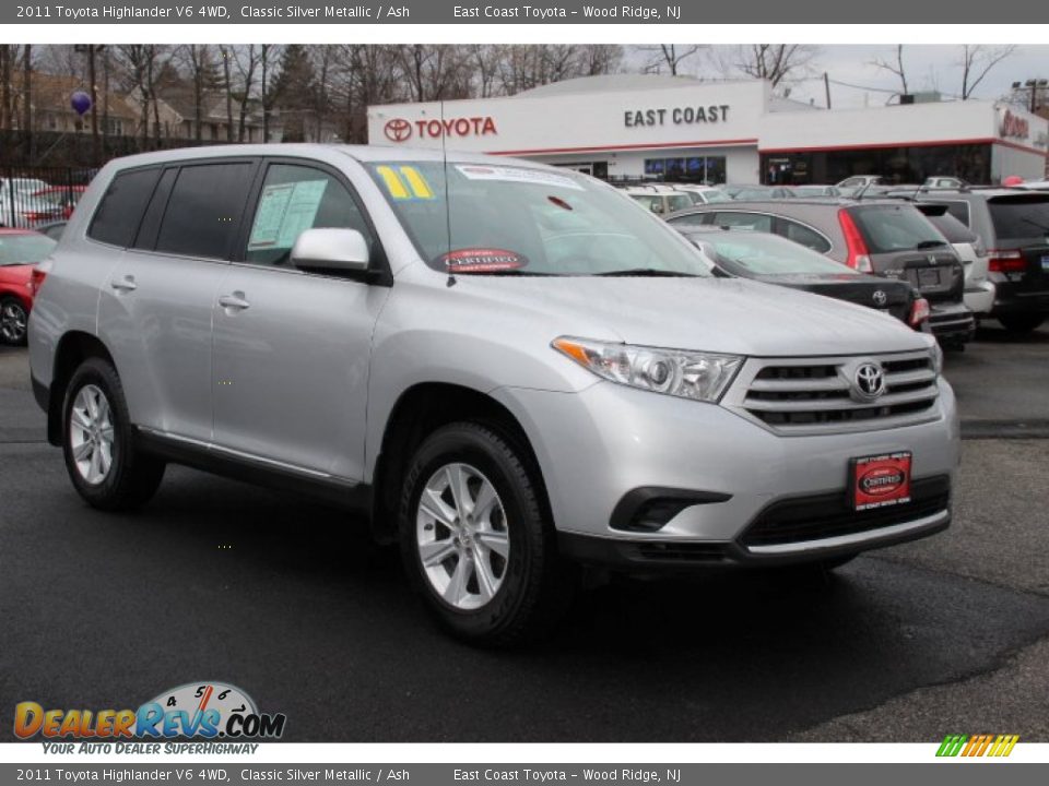 2011 Toyota Highlander V6 4WD Classic Silver Metallic / Ash Photo #1
