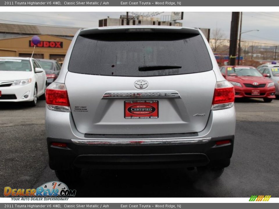 2011 Toyota Highlander V6 4WD Classic Silver Metallic / Ash Photo #5