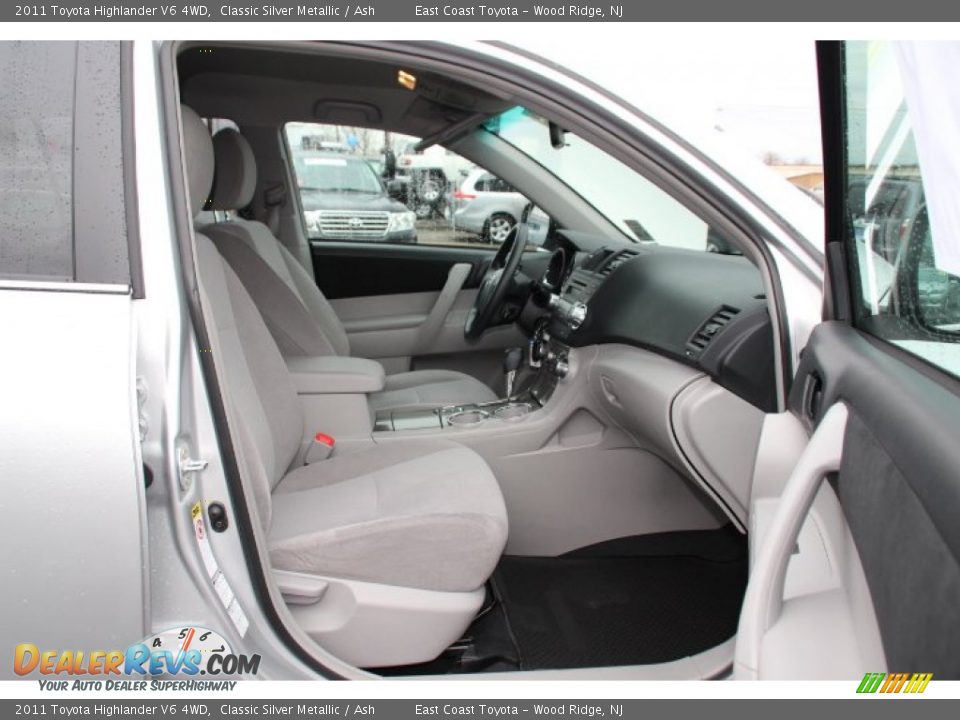 2011 Toyota Highlander V6 4WD Classic Silver Metallic / Ash Photo #8