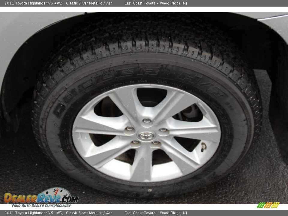 2011 Toyota Highlander V6 4WD Classic Silver Metallic / Ash Photo #15