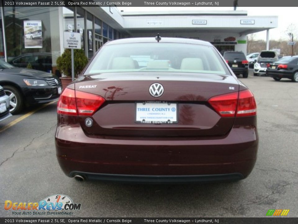 2013 Volkswagen Passat 2.5L SE Opera Red Metallic / Cornsilk Beige Photo #5