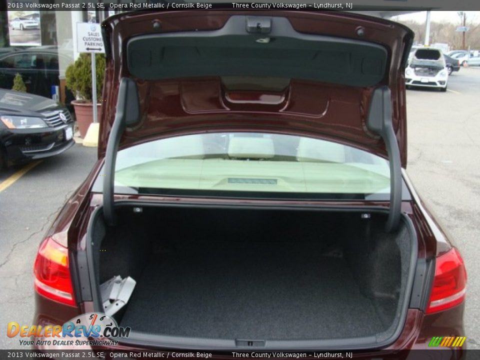 2013 Volkswagen Passat 2.5L SE Opera Red Metallic / Cornsilk Beige Photo #13