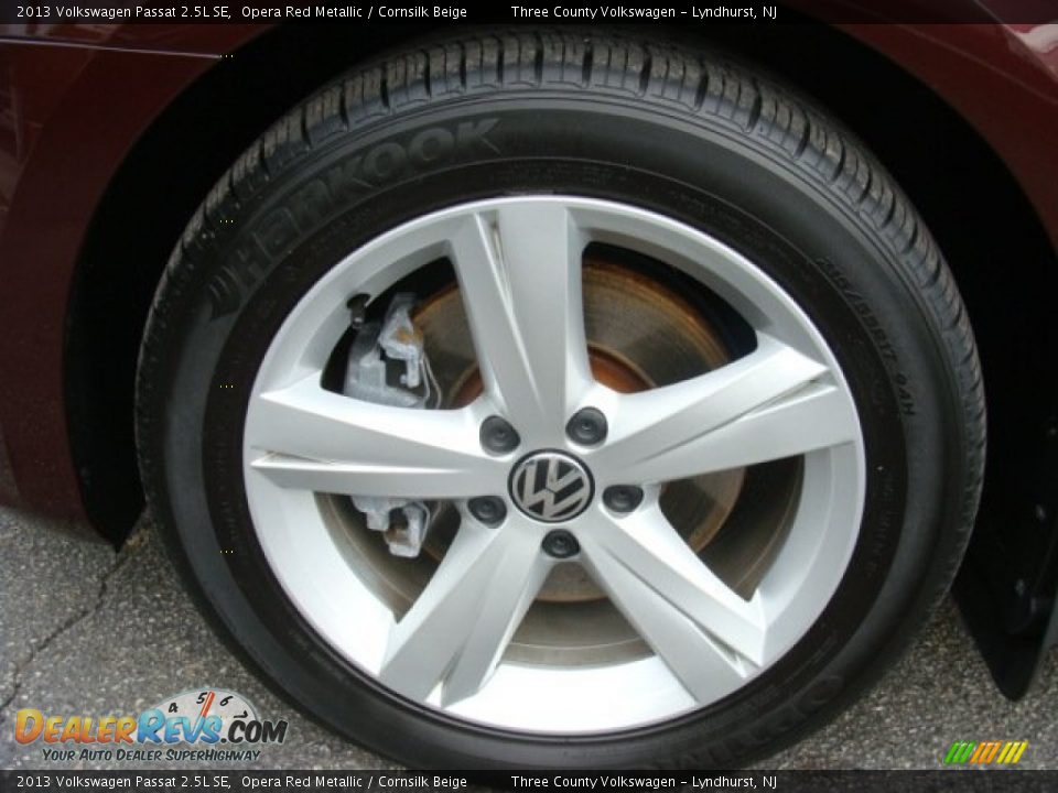 2013 Volkswagen Passat 2.5L SE Opera Red Metallic / Cornsilk Beige Photo #15